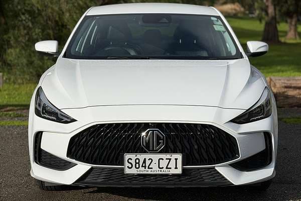 2023 MG MG5