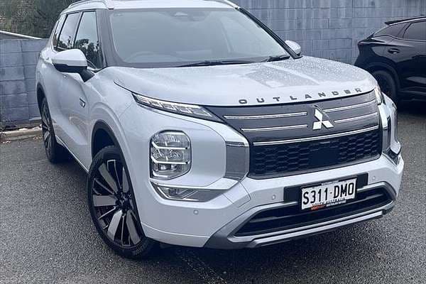 2025 Mitsubishi Outlander