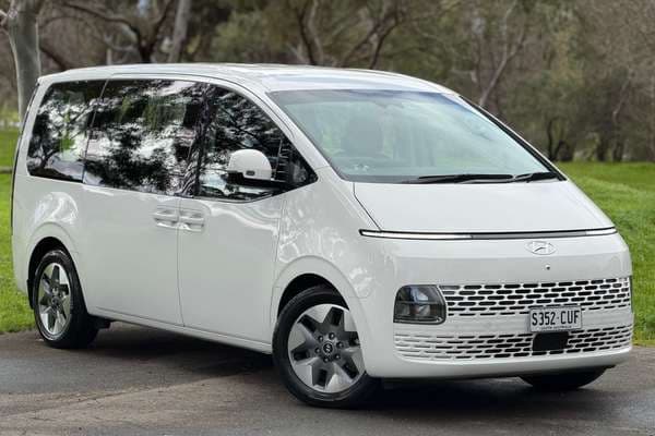 2022 Hyundai STARIA